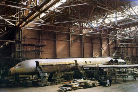 Ил-62 в сборочном цехе казанского завода. Фото: из архива КАПО.