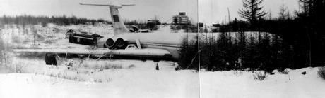 Общий вид места происшествия с самолётом Ил-62 СССР-86613